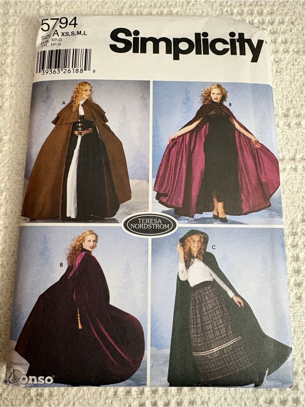 Simplicity Pattern 5794A for Misses’ Costume Cloaks